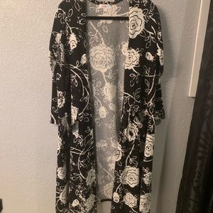 Lularoe Noir Sarah
